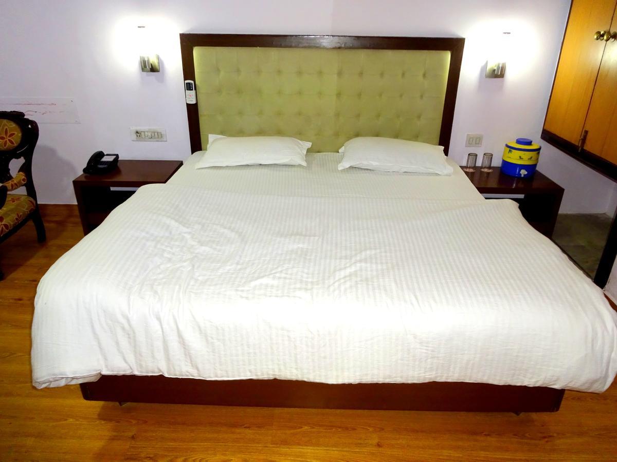 Hotel Utsav Nāthdwāra Exteriér fotografie