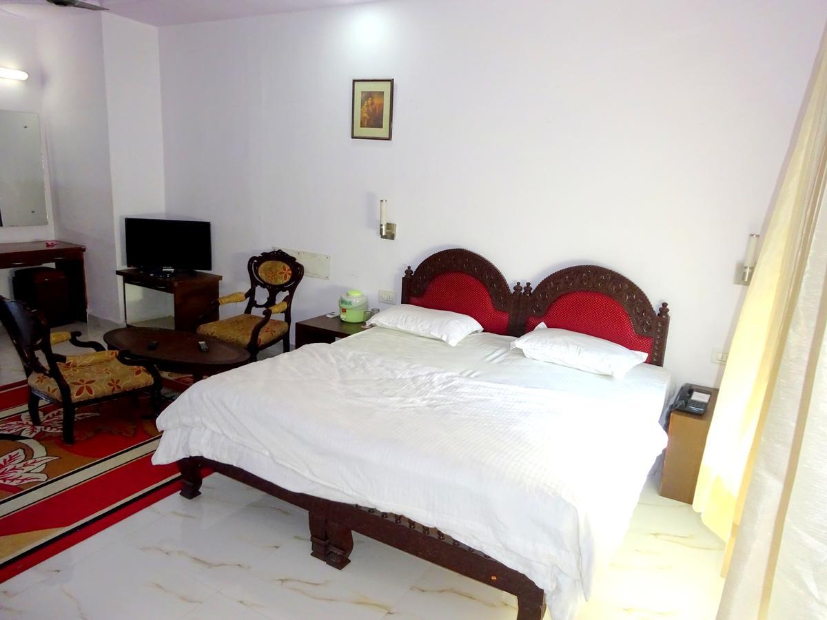 Hotel Utsav Nāthdwāra Exteriér fotografie